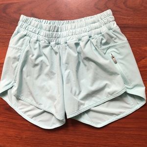 Lululemon Tracker Shorts - mint blue
